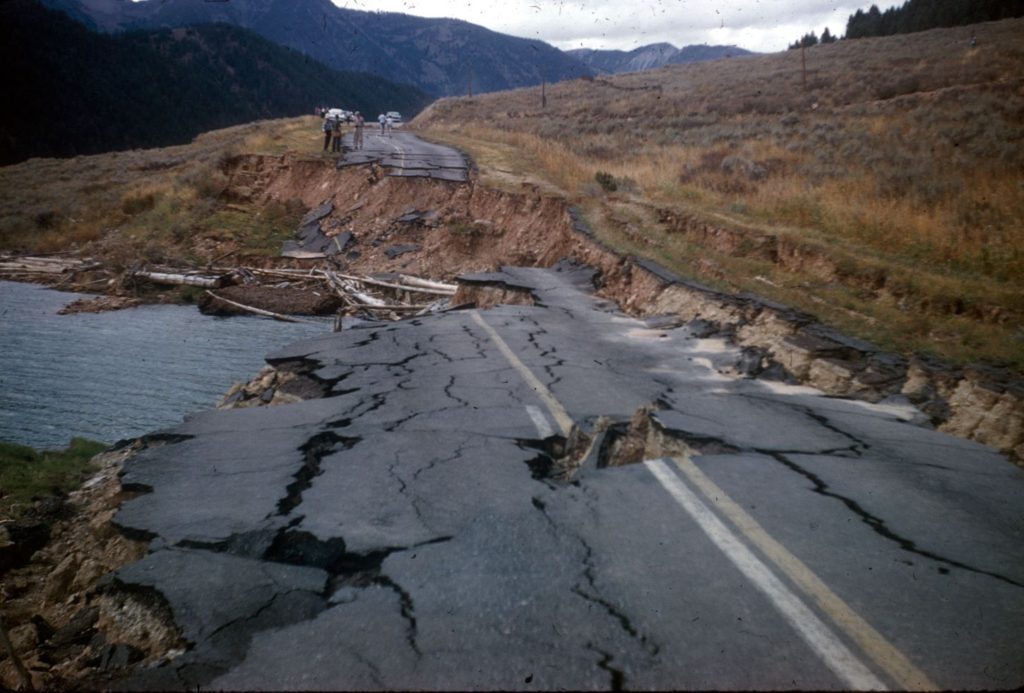 Earthquakes and resilient Road Infrastructure